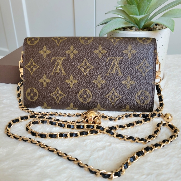 💕CLASSIC LOUIS VUITTON Sarah Wallet Monogram - Picture 2 of 12